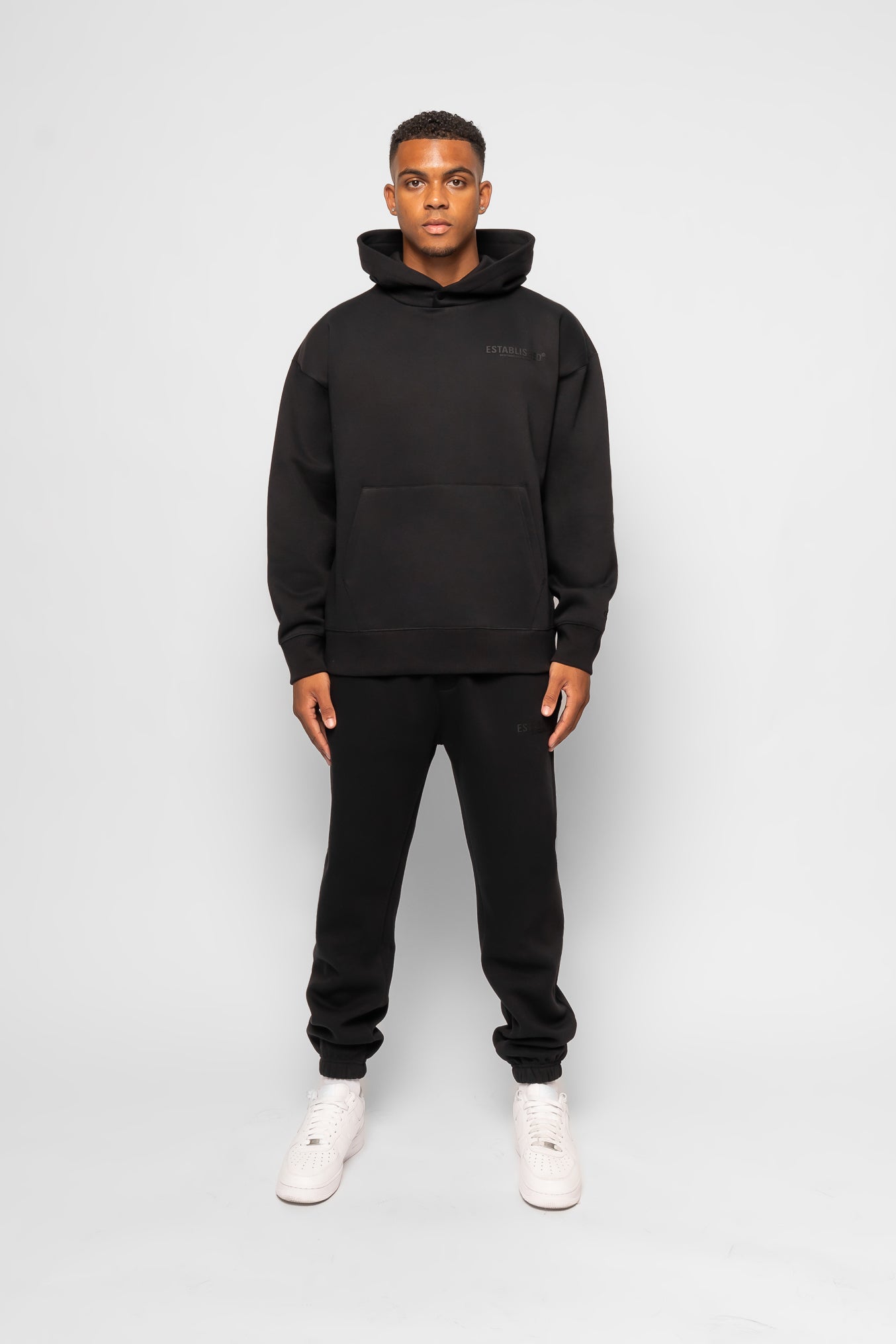 ESTABLISHED STUDIO LOGO HOODIE BLACK
