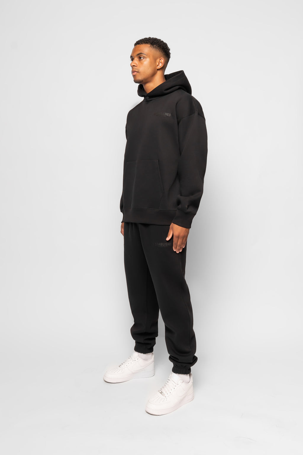 ESTABLISHED STUDIO LOGO HOODIE BLACK
