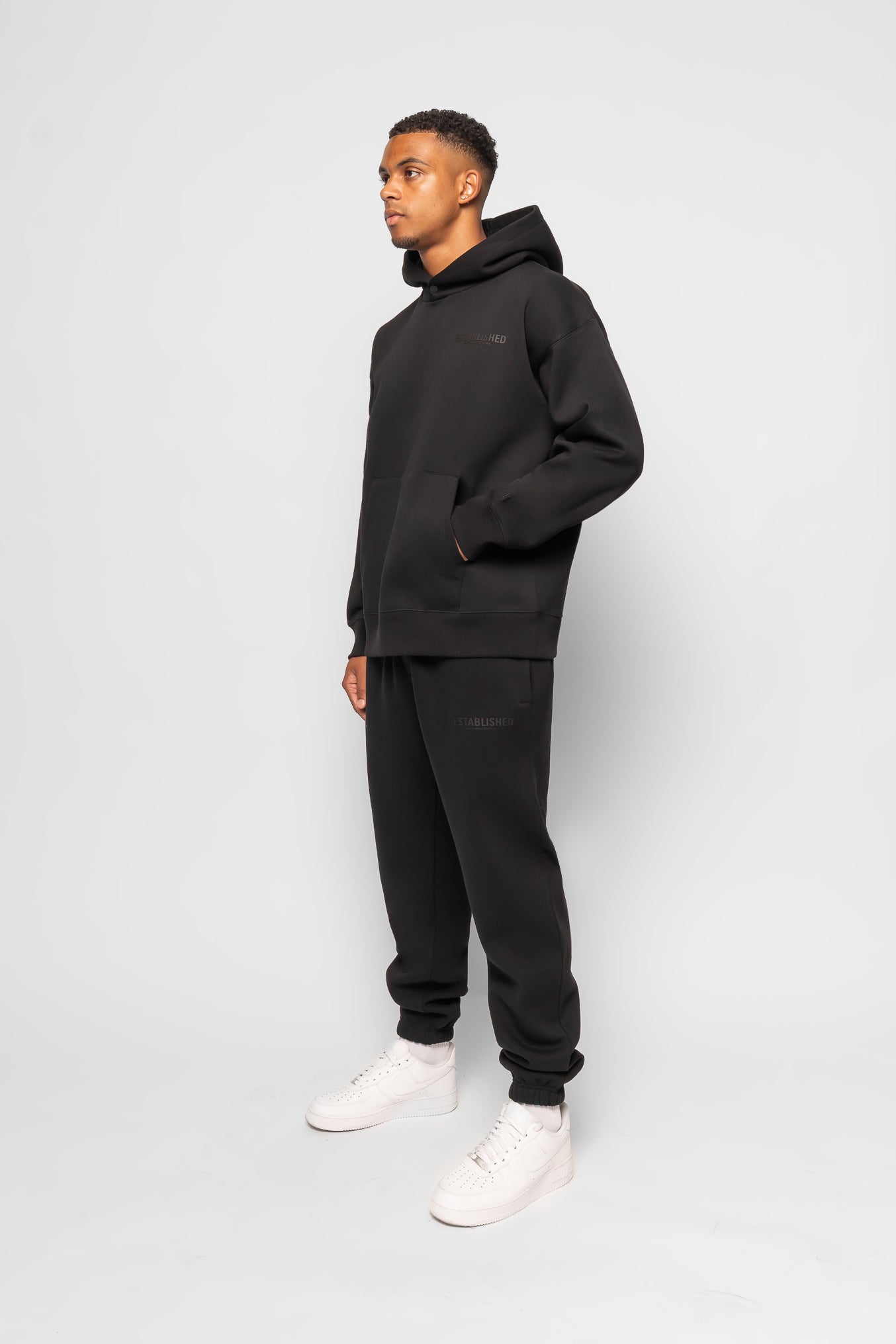 ESTABLISHED STUDIO LOGO CUFFED JOGGER BLACK