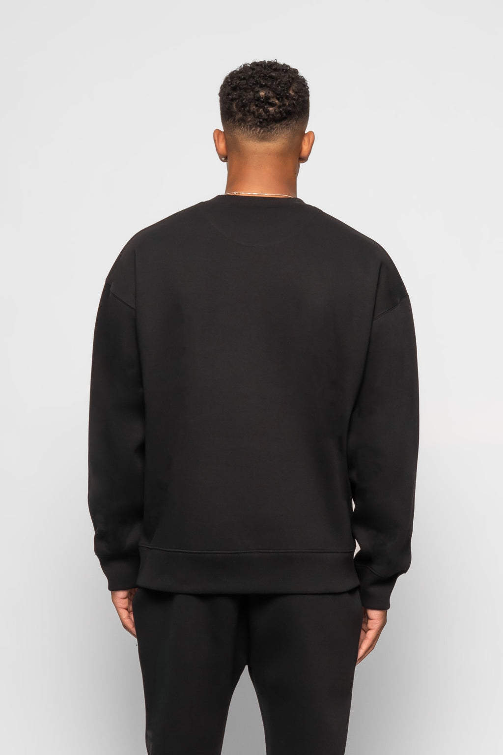 ESTABLISHED STUDIO LOGO SWEATSHIRT BLACK