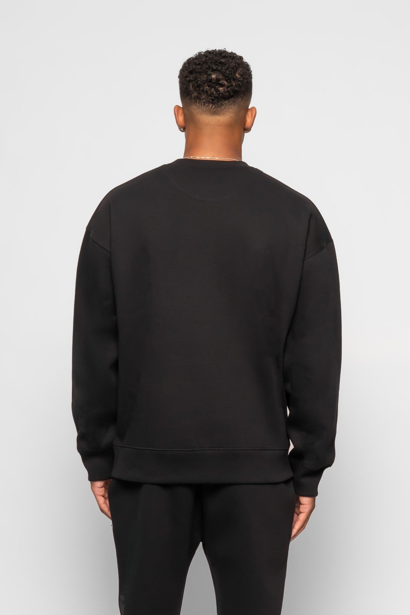 ESTABLISHED STUDIO LOGO SWEATSHIRT BLACK