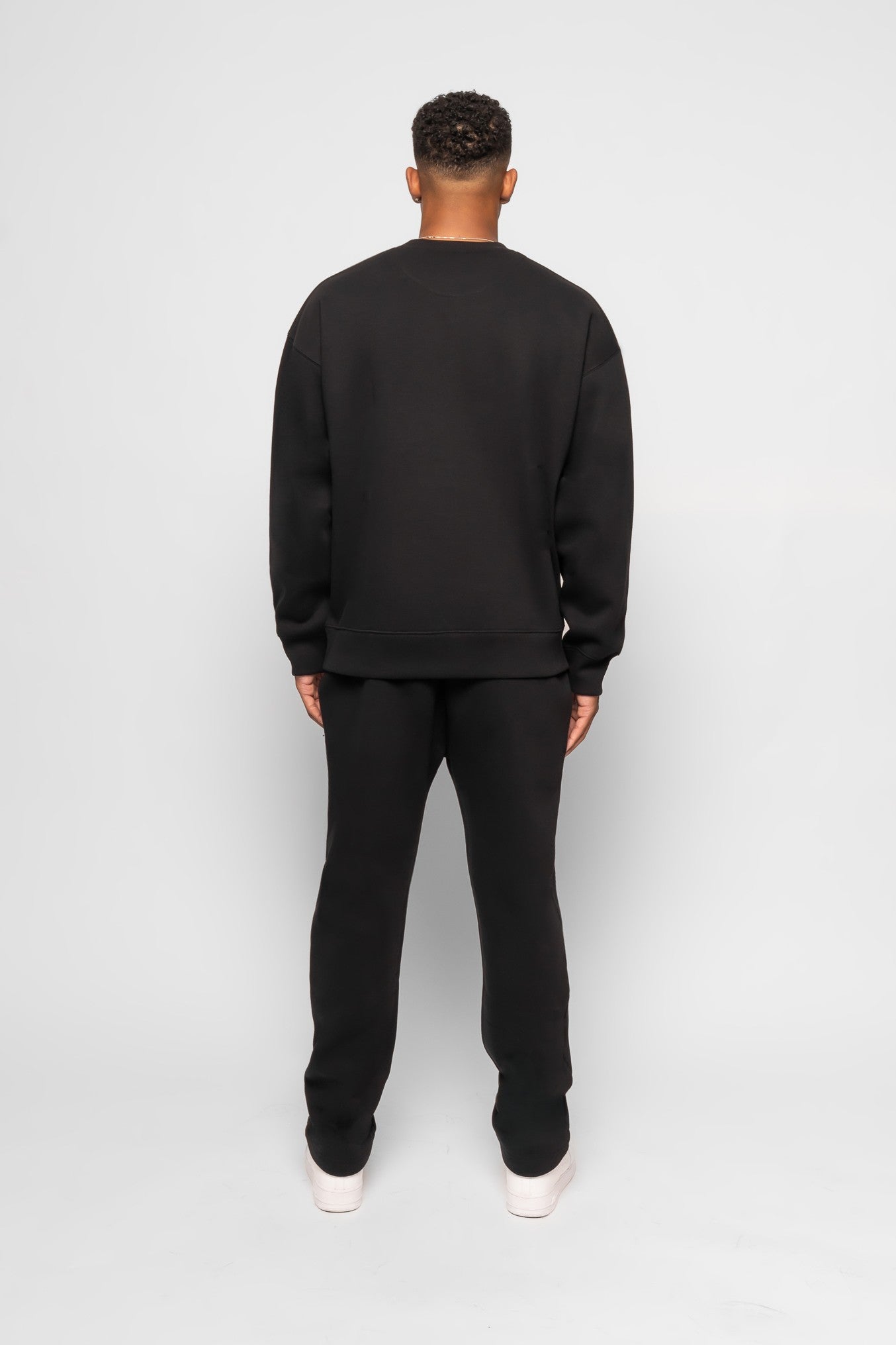 ESTABLISHED STUDIO LOGO SWEATSHIRT BLACK