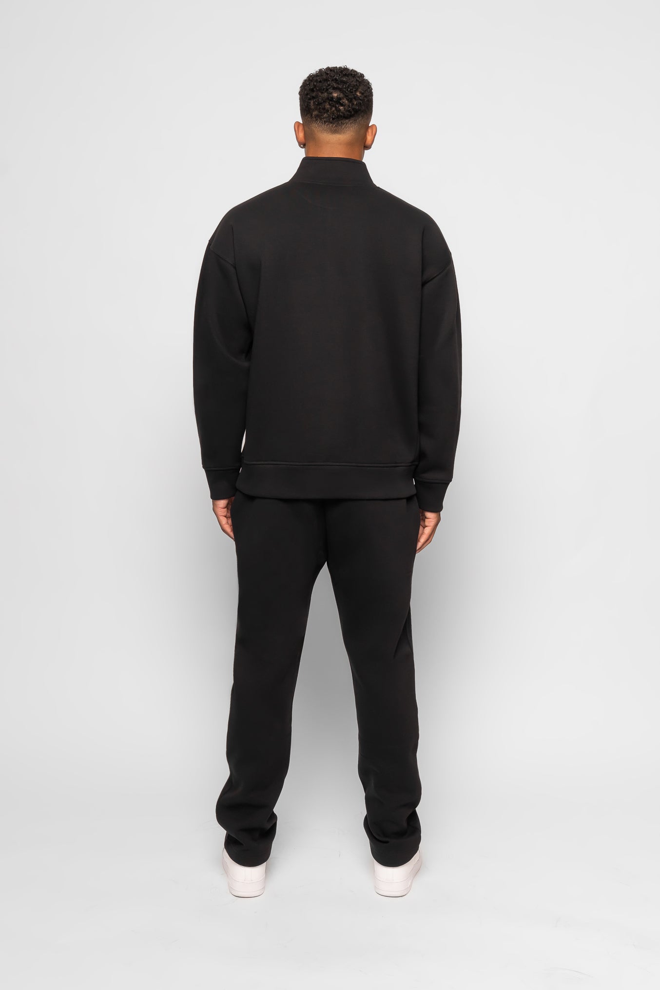 ESTABLISHED STUDIO LOGO STRAIGHT JOGGER BLACK