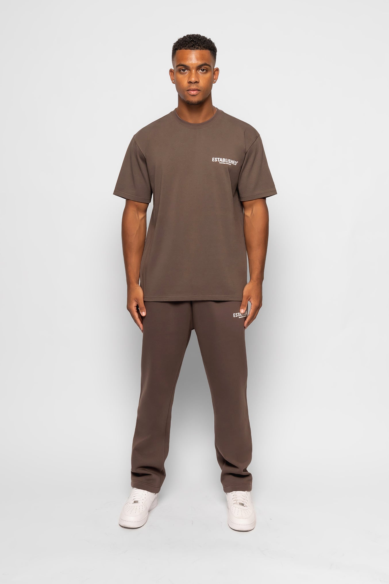 ESTABLISHED STUDIO LOGO T-SHIRT BROWN