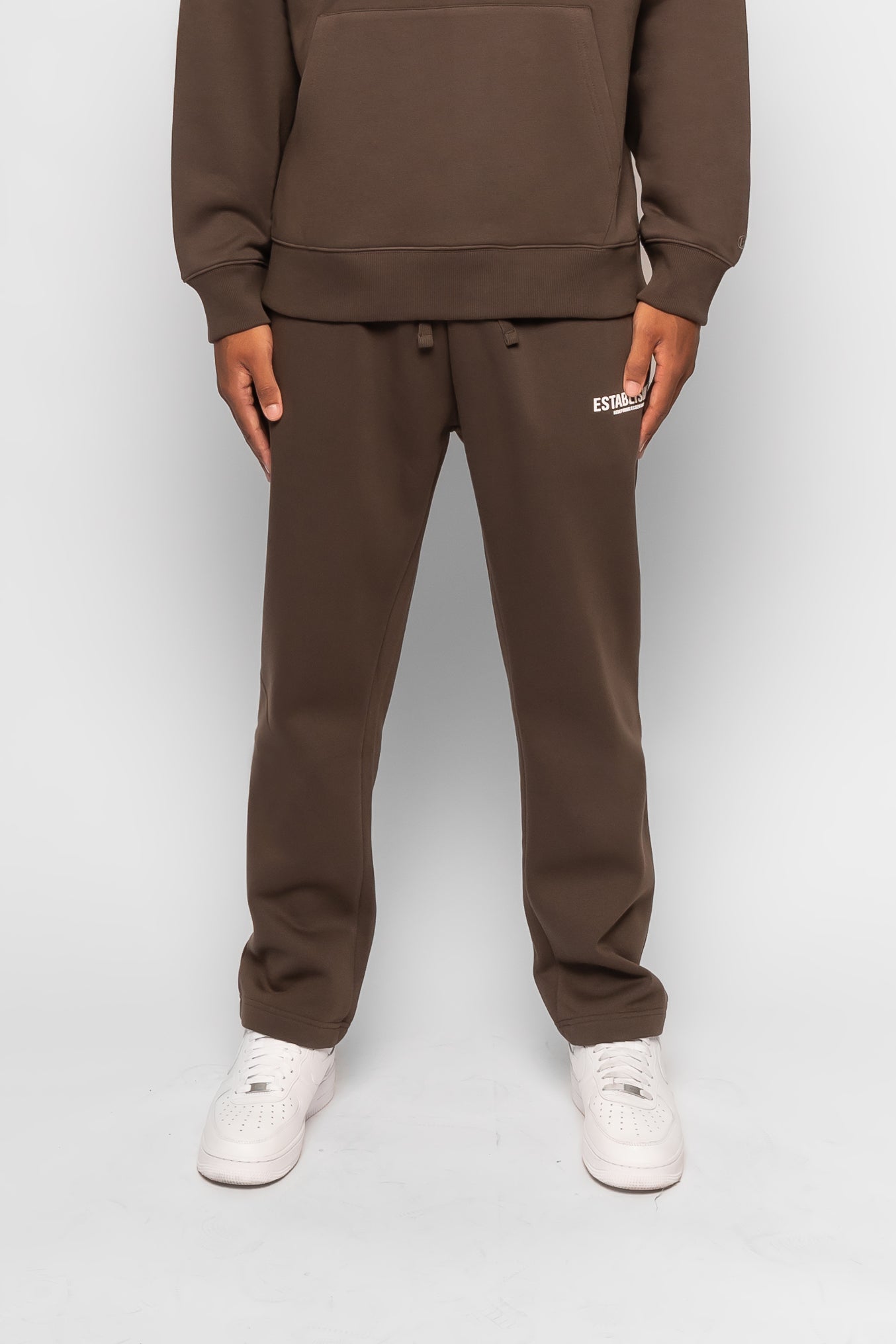 ESTABLISHED STUDIO LOGO STRAIGHT JOGGER BROWN