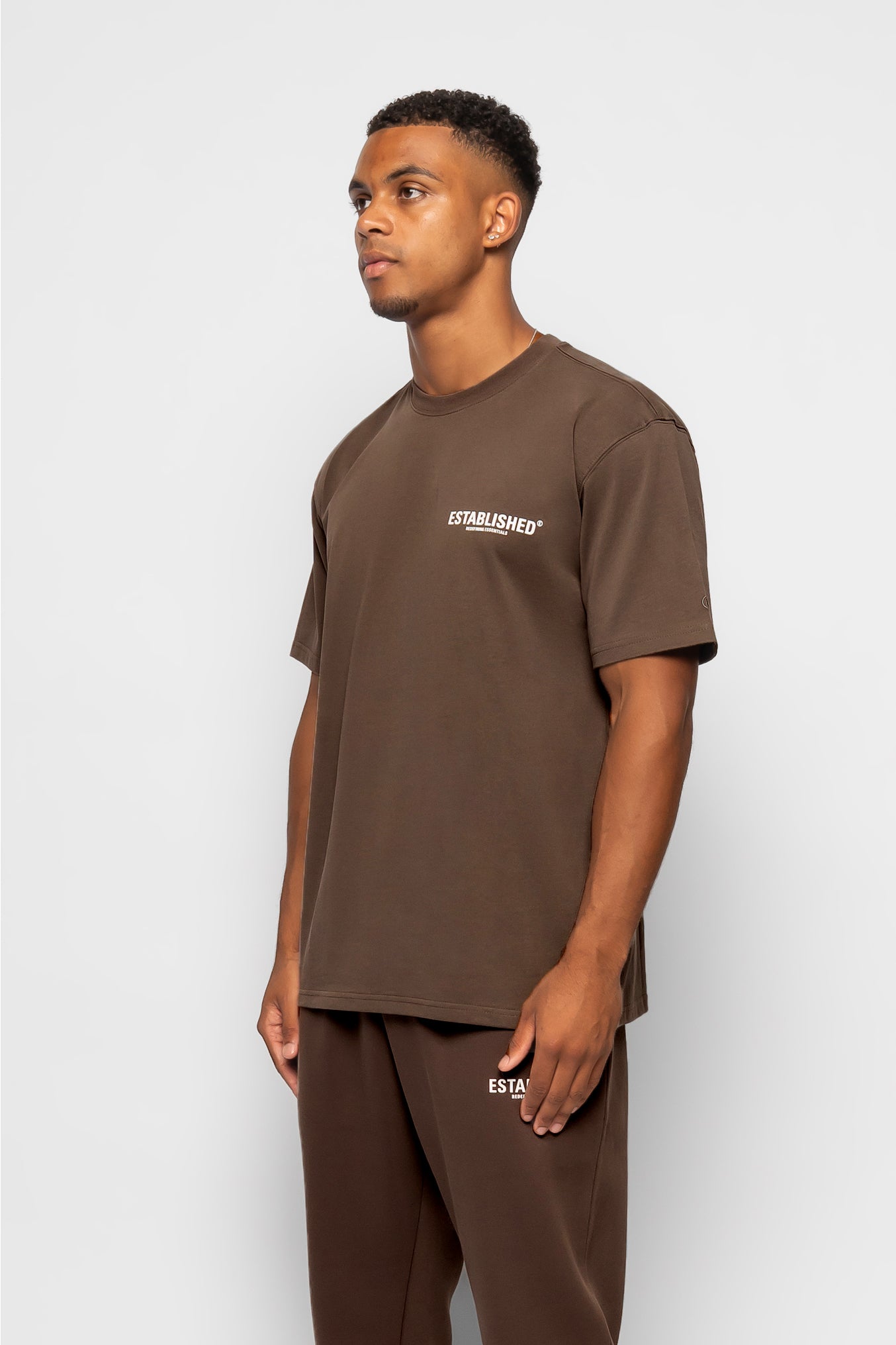 ESTABLISHED STUDIO LOGO T-SHIRT BROWN