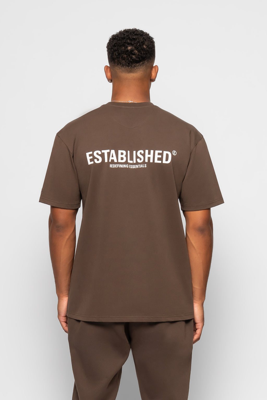 ESTABLISHED STUDIO LOGO T-SHIRT BROWN