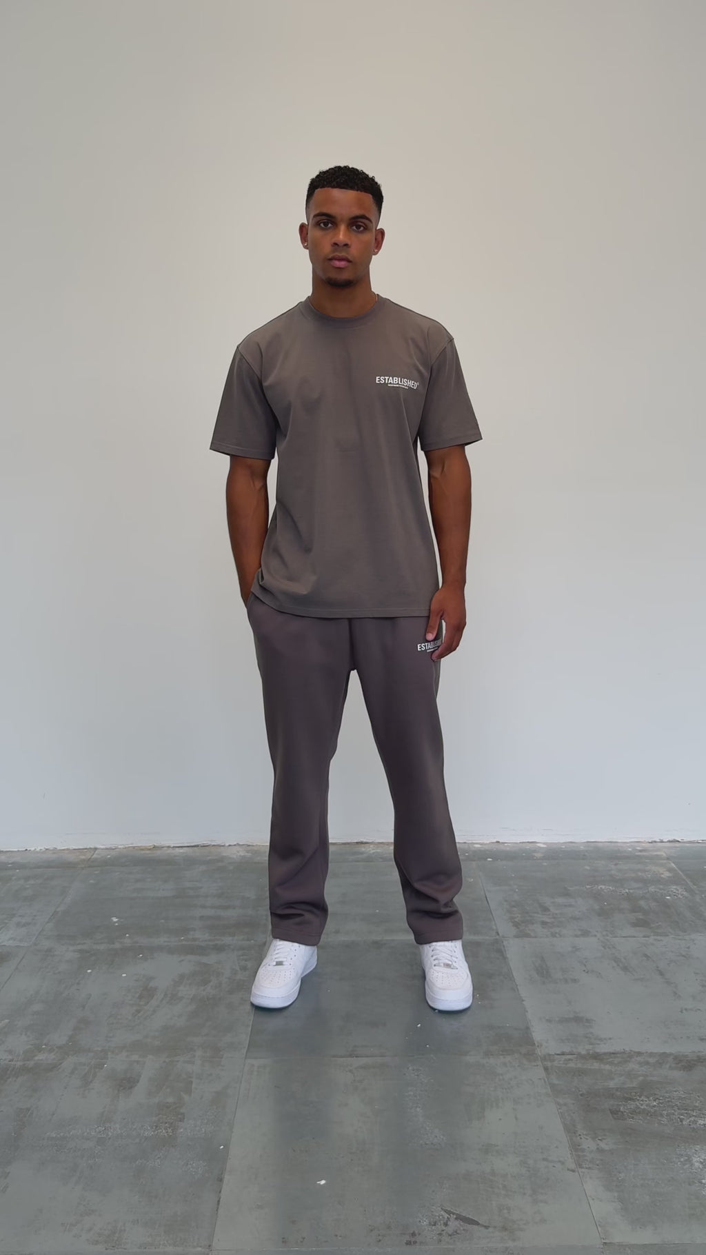 ESTABLISHED STUDIO LOGO T-SHIRT GREY