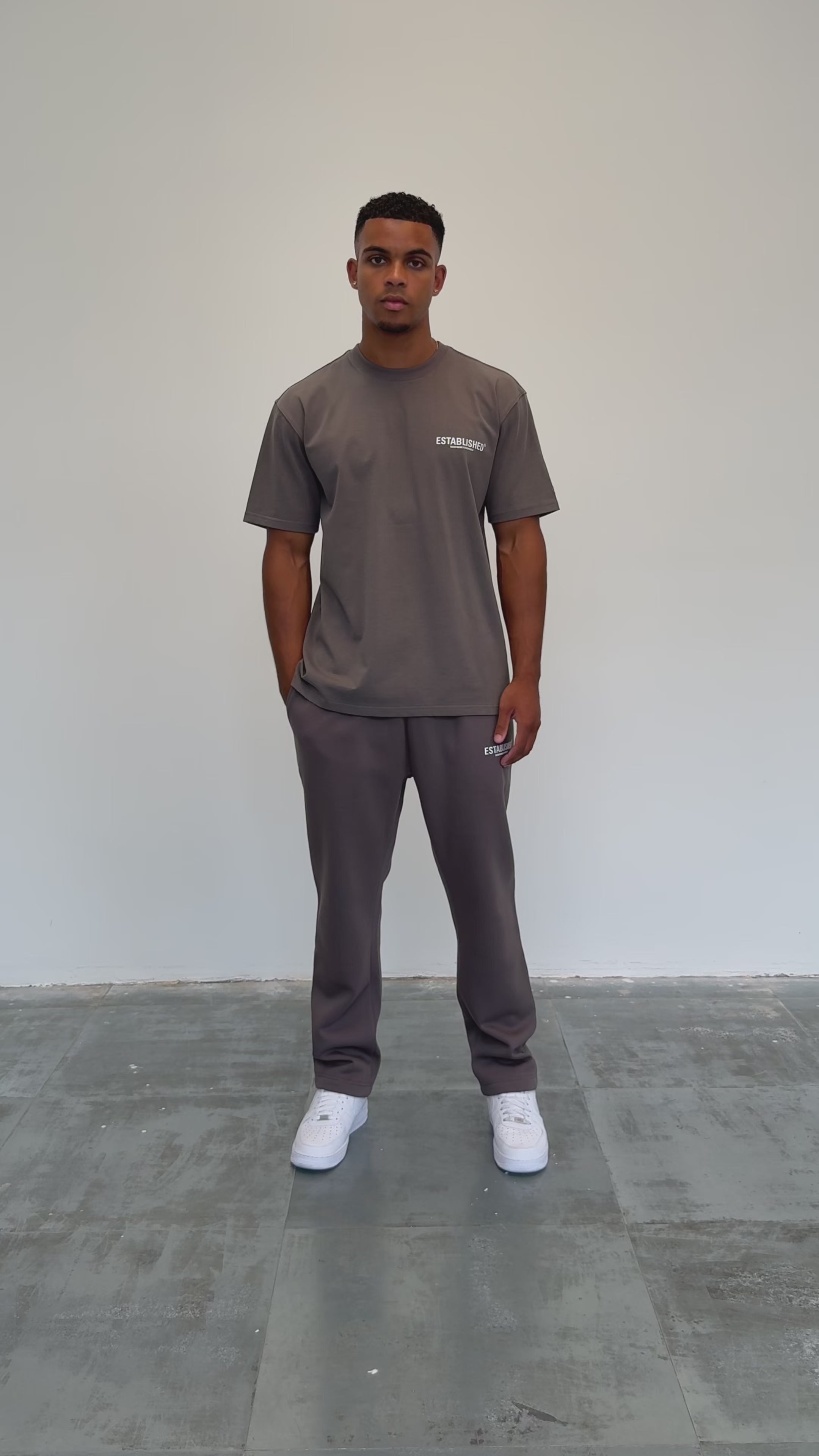 ESTABLISHED STUDIO LOGO T-SHIRT GREY