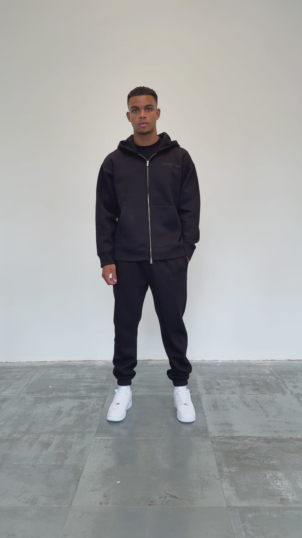 ESTABLISHED STUDIO LOGO ZIP HOODIE BLACK
